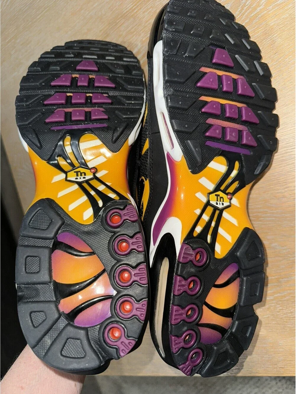 Nike Air Max Plus Black-University Gold-Viotech Purple Sz 13 Rare! [DX2663-001]